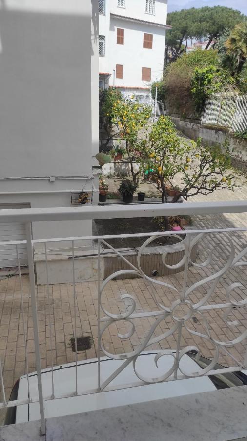 شقة Sakura House Near Vesuvius, Herculaneum And Pompeii Free Parking توري دل غريكو المظهر الخارجي الصورة
