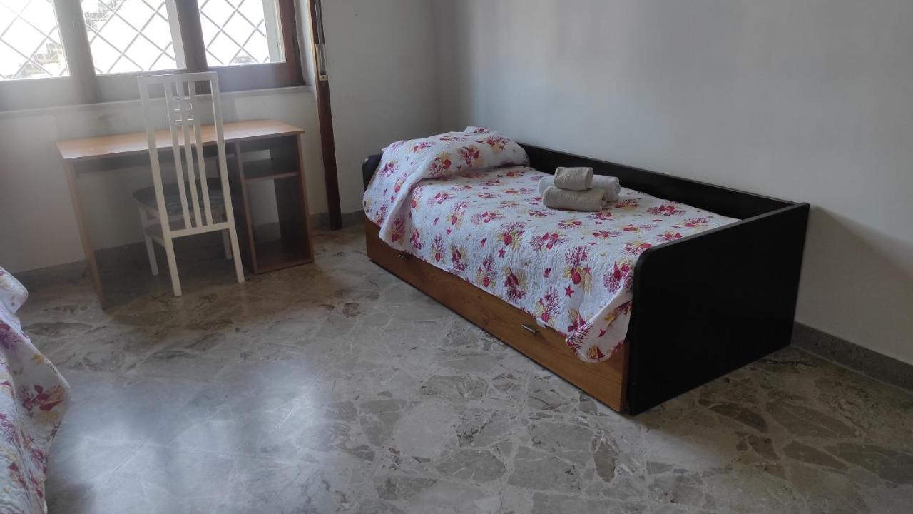 شقة Sakura House Near Vesuvius, Herculaneum And Pompeii Free Parking توري دل غريكو المظهر الخارجي الصورة